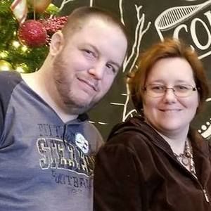 Meet your Posher, Sharona